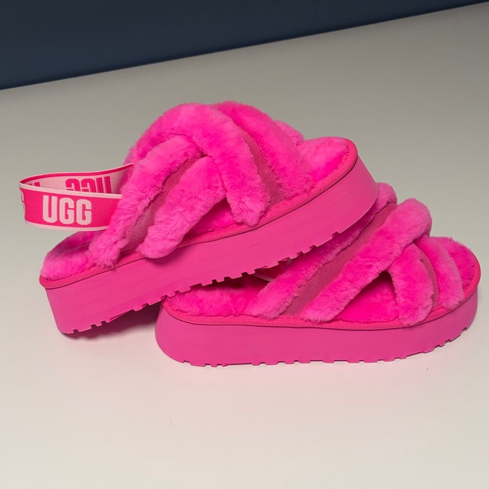 UGG Women's Vibrant Pink Fluffy Slippers - Picture 6 of 7